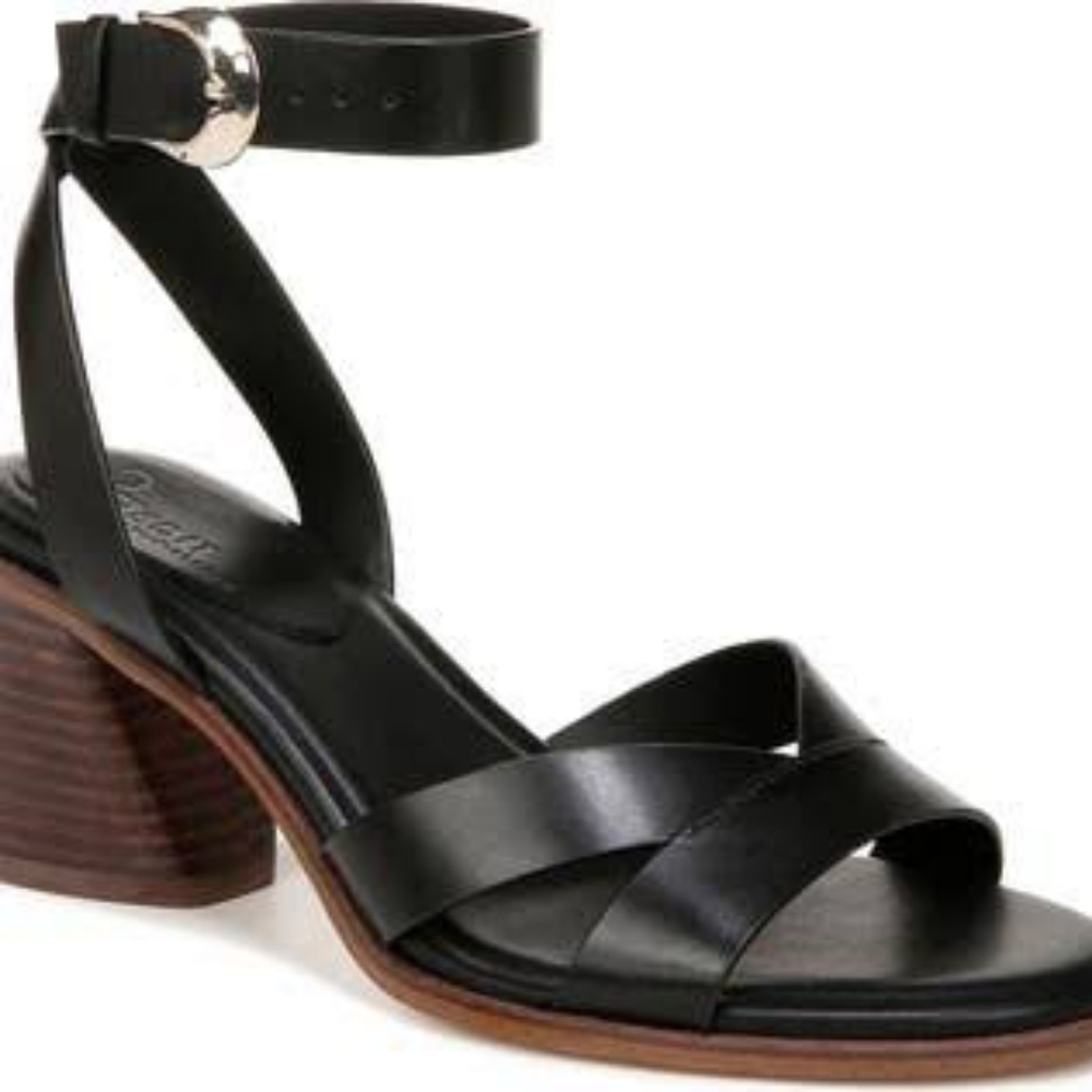 Naturalizer 27 Edit Yumi Sandals